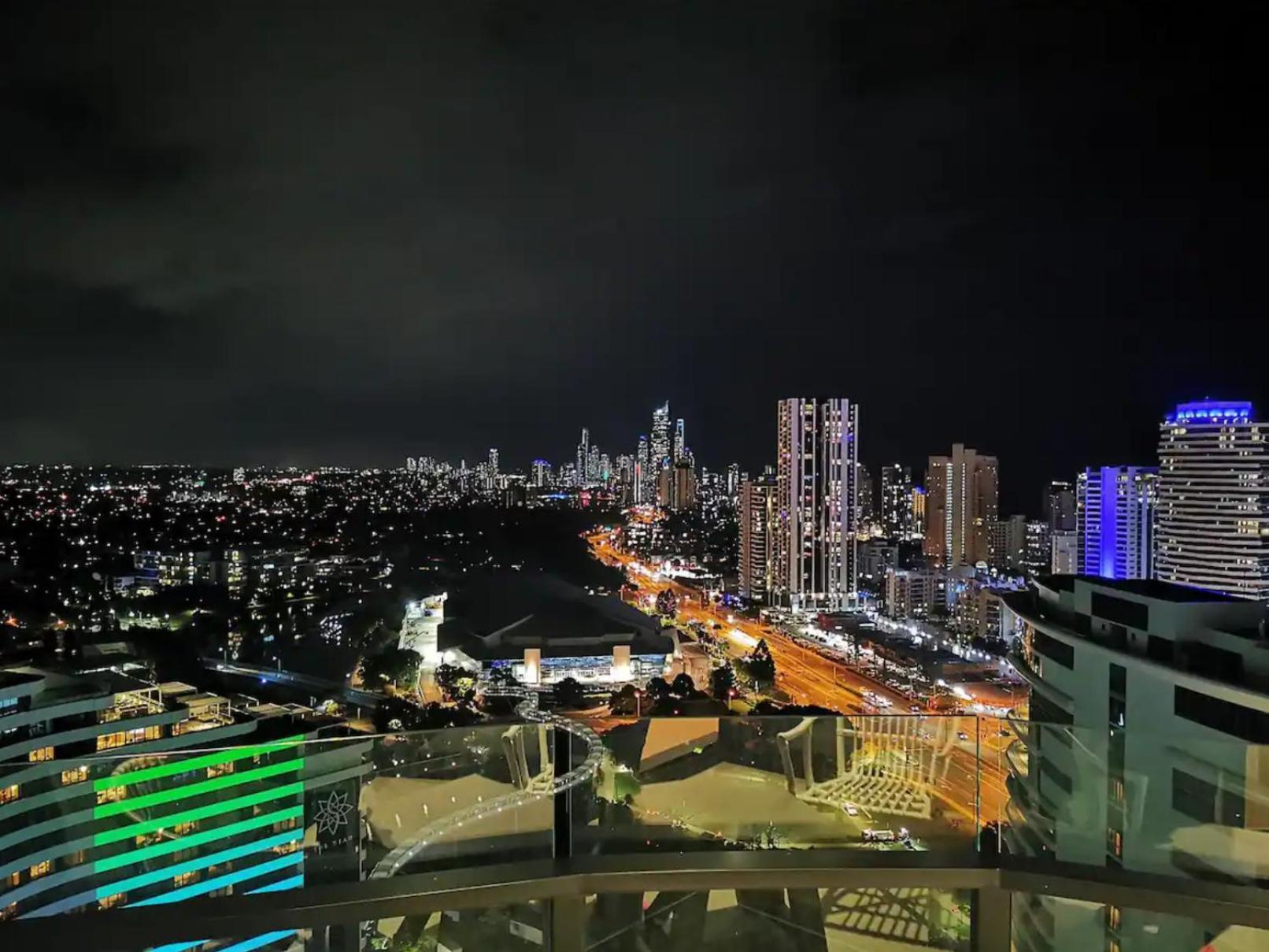 Casino Residences 1 & 2 Bedroom Apartments ゴールドコースト エクステリア 写真