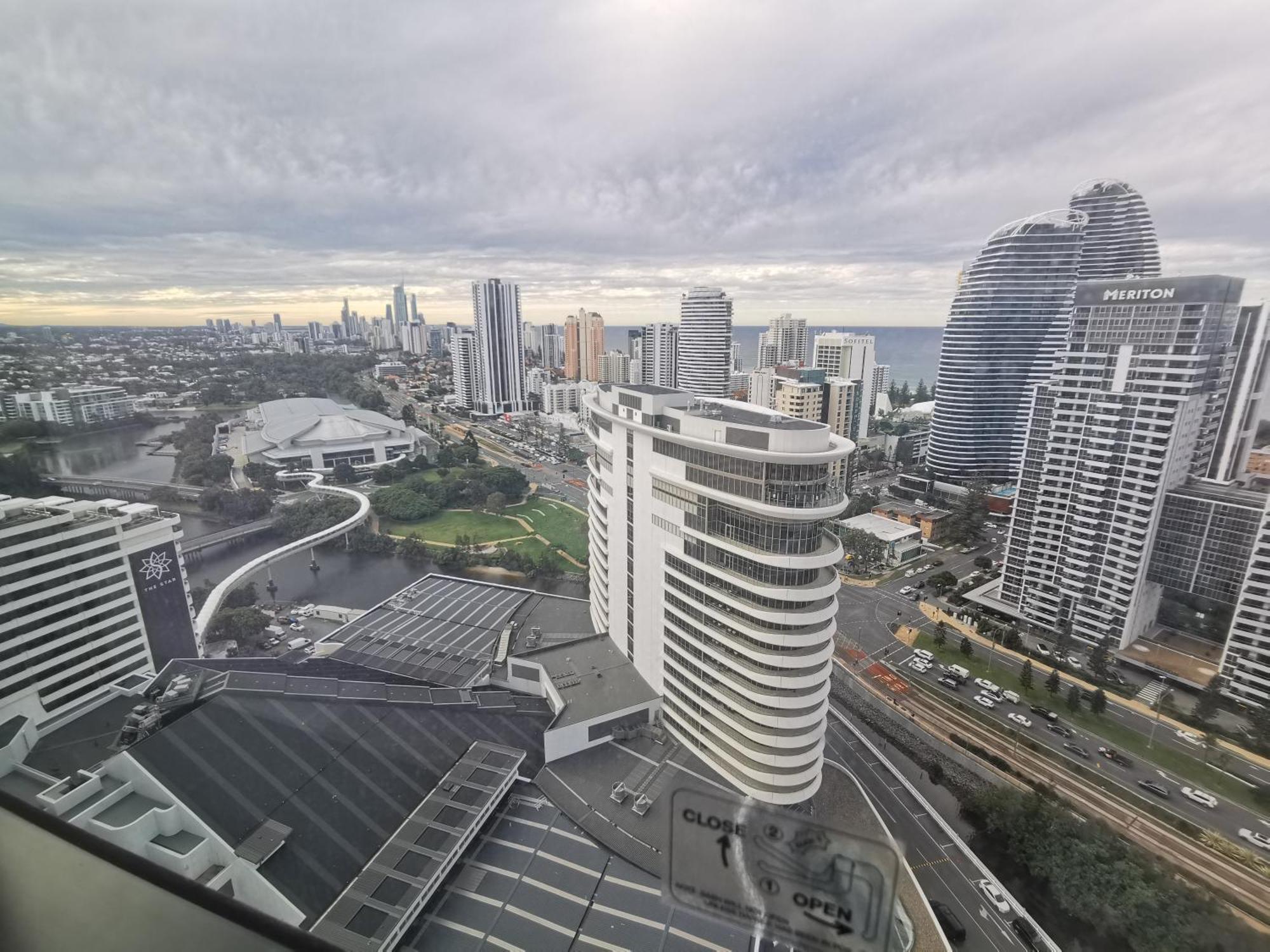 Casino Residences 1 & 2 Bedroom Apartments ゴールドコースト エクステリア 写真