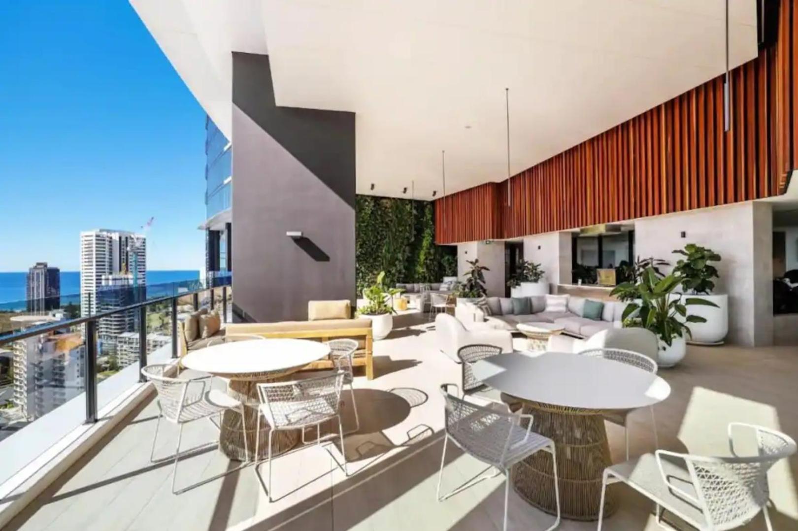 Casino Residences 1 & 2 Bedroom Apartments ゴールドコースト エクステリア 写真